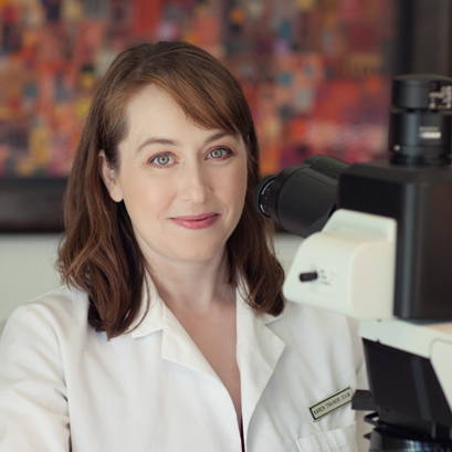 Karen Trainor, diagnostic veterinary pathologist